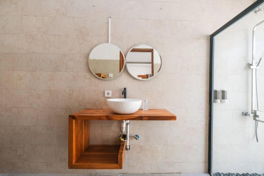 Kiki Village Bathtub Чангу Экстерьер фото